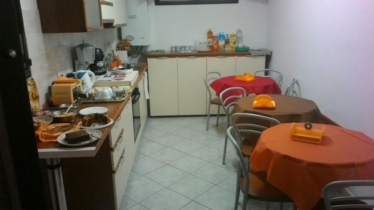 לינה וארוחת בוקר רנדה Raggio Di Sole מראה חיצוני תמונה